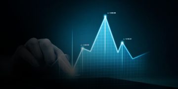 Choosing Between SPY vs VTSAX: