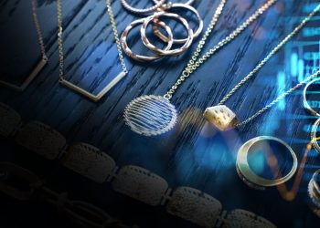 2Sparkling-Diamonds--Dazzling-Emeralds-And-Stunning-Sapphires---Is-Jewelry-A-Good-Investment---