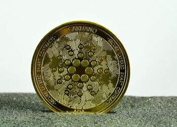Cardano Reclaims Top 10 Crypto Spot, Analysts Set New Targets