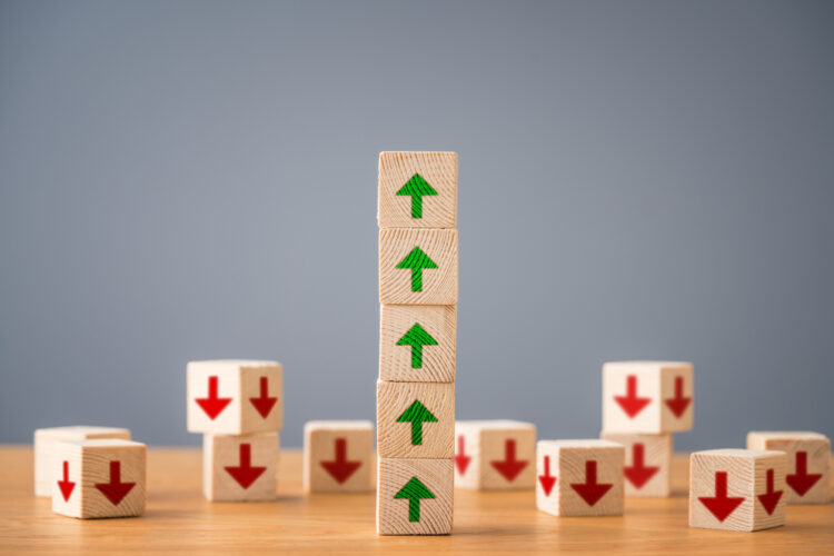 Maker Price Heats Up, Soars 12% In A Week — Is $1,850 The Next Stop?