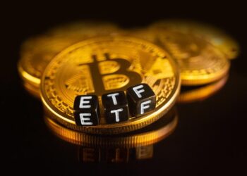 Analyst Backs Spot Bitcoin ETFs To Surpass Gold ETFs In Cumulative Net Inflows