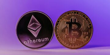 Analyst Claims Ethereum ‘Isn’t Dying,’ Bitcoin Surge No Threat To Ether
