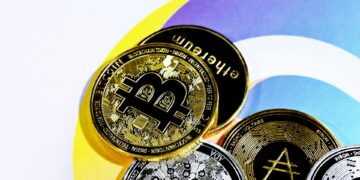 Bitcoin Price Could Peak In 200 Days, Before US Recession In Mid-2025, Report Says