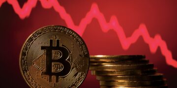 Legendary Analyst Peter Brandt Says Bitcoin Price Could Crash To $78,000, Here’s Why